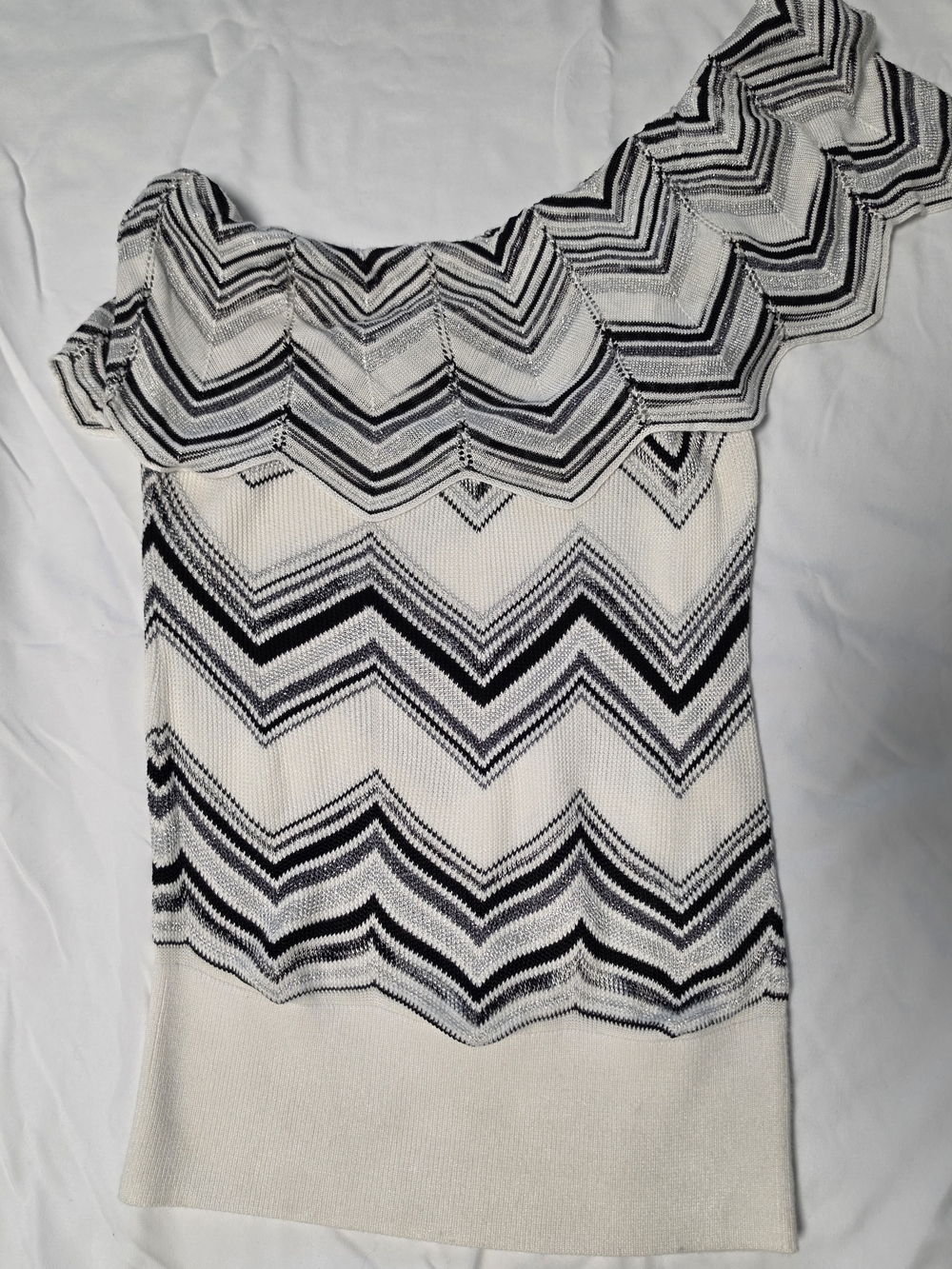 White House Black Market Off-Shoulder Chevron Knit Sweater in Cream and Black